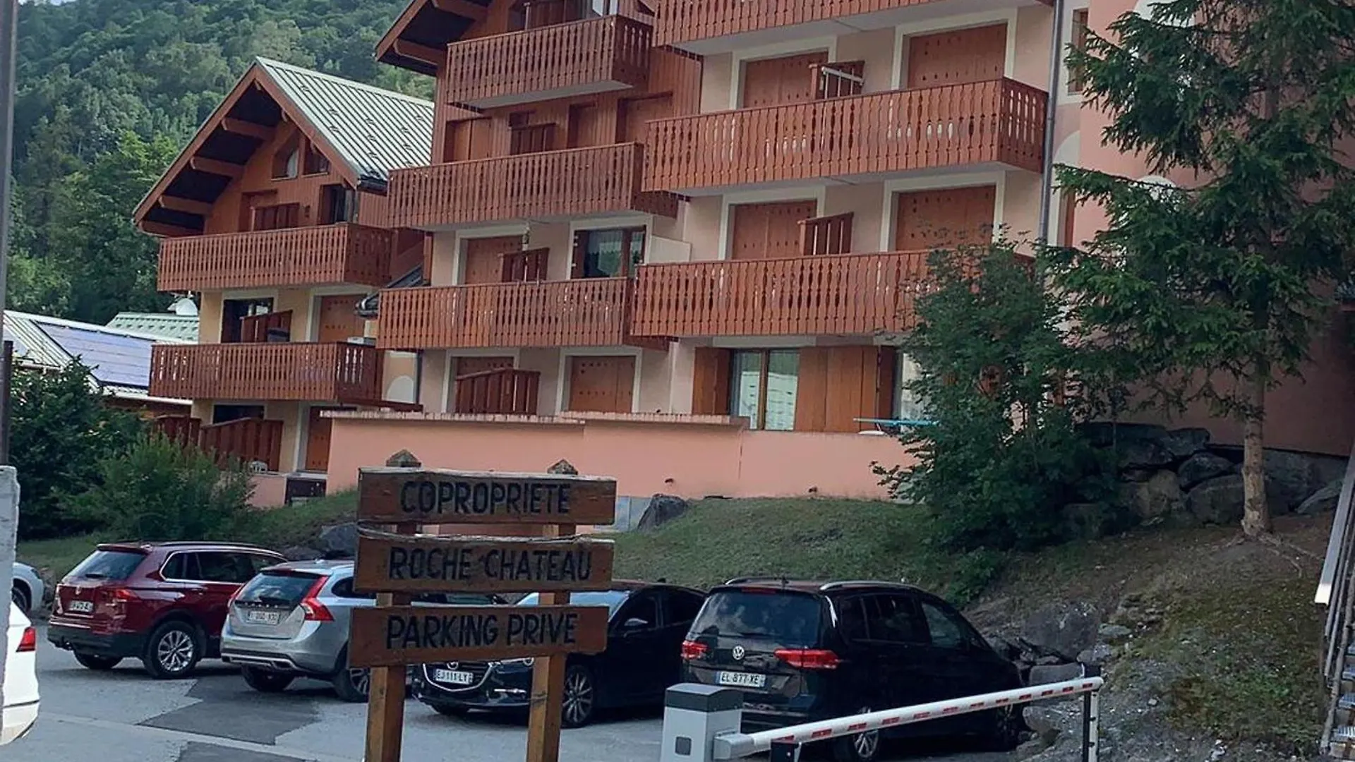 Apartment Charmant Studio Cabine + Mezzanine Pour 4 Pers. A Valloire, Proche Remontees Mecaniques Et Commerces - Fr-1-263-485